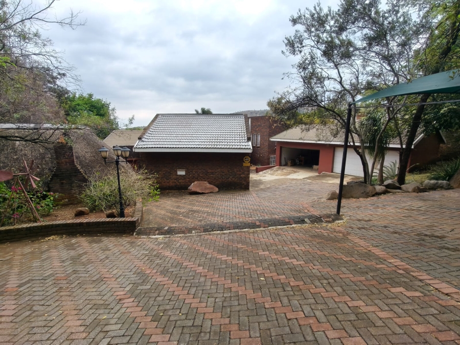 5 Bedroom Property for Sale in Cashan North West